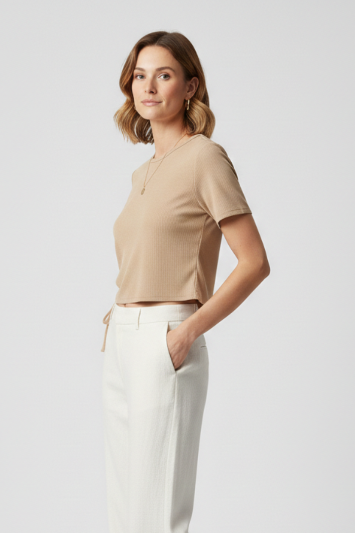 T-shirt Crop da Donna con Arricciature Laterali e Laccetti