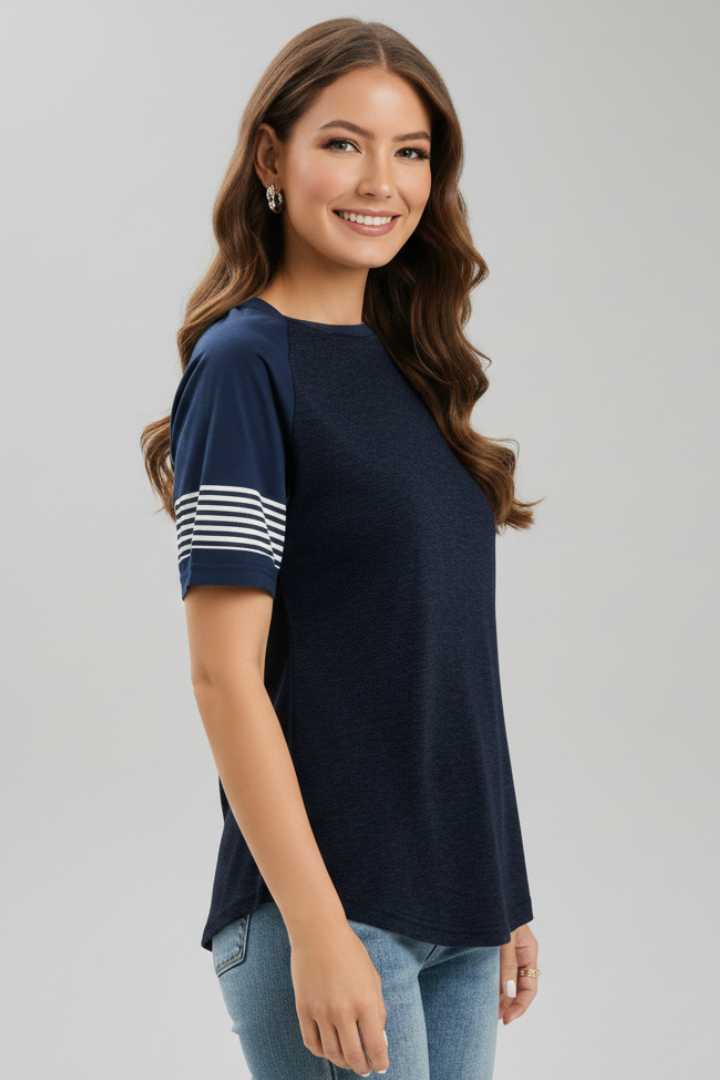 T-shirt da Donna con Maniche Raglan e Polsini a Righe