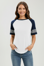 T-shirt da Donna con Maniche Raglan e Polsini a Righe
